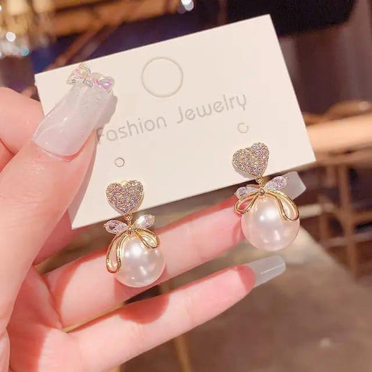 Trending Heart Pearl Earrings