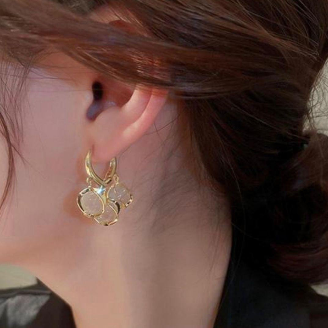 Multi stone minimal hoops
