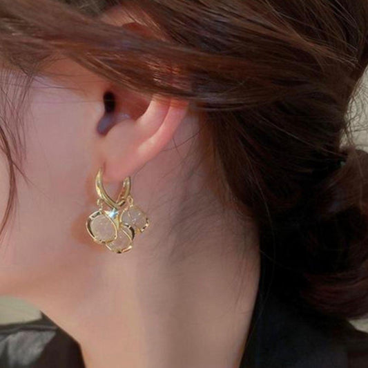 Multi stone minimal hoops