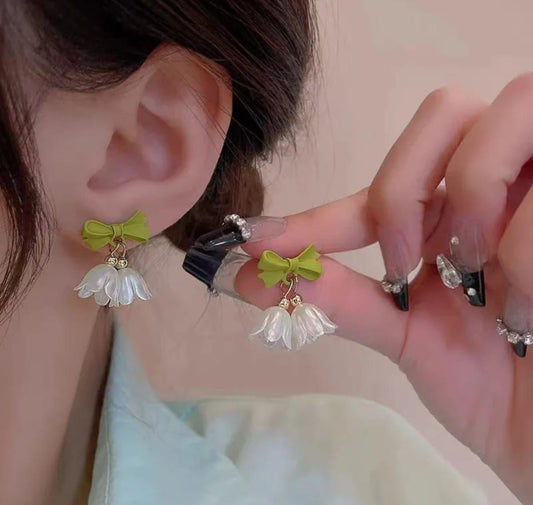 Elegant Green Bow Korean Earrings