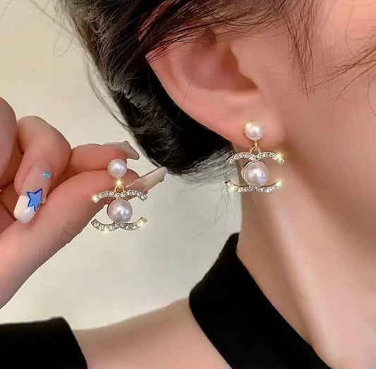 Trending Korean Pearl Earrings