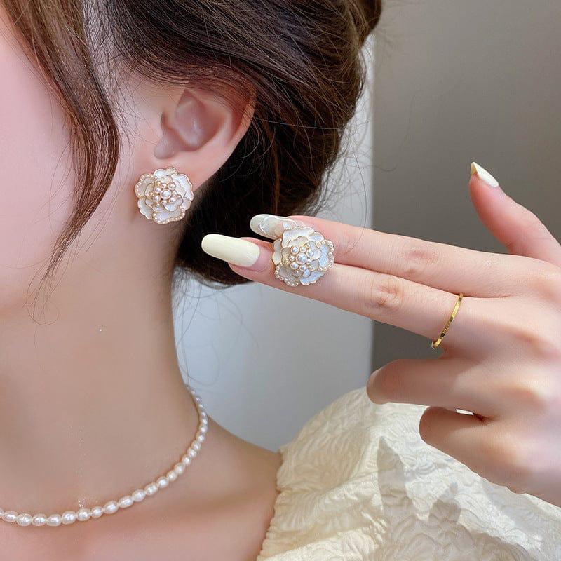 Trending Floral Studs